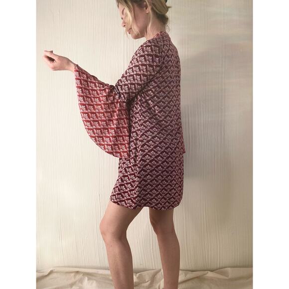 LIKELY Groovy Maroon Print Bell Sleeve Mini Dress US 2 - Picture 9 of 14